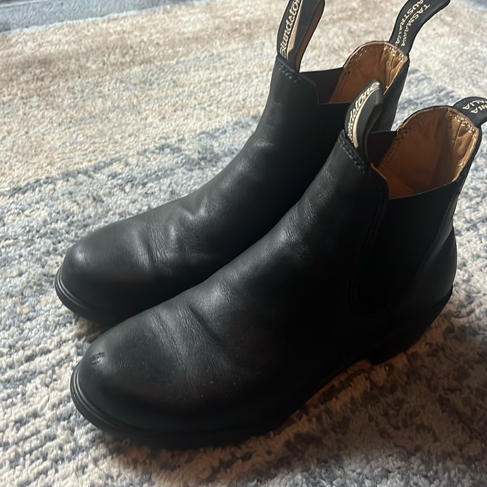 Blundstone Chelsea Heeled Boots